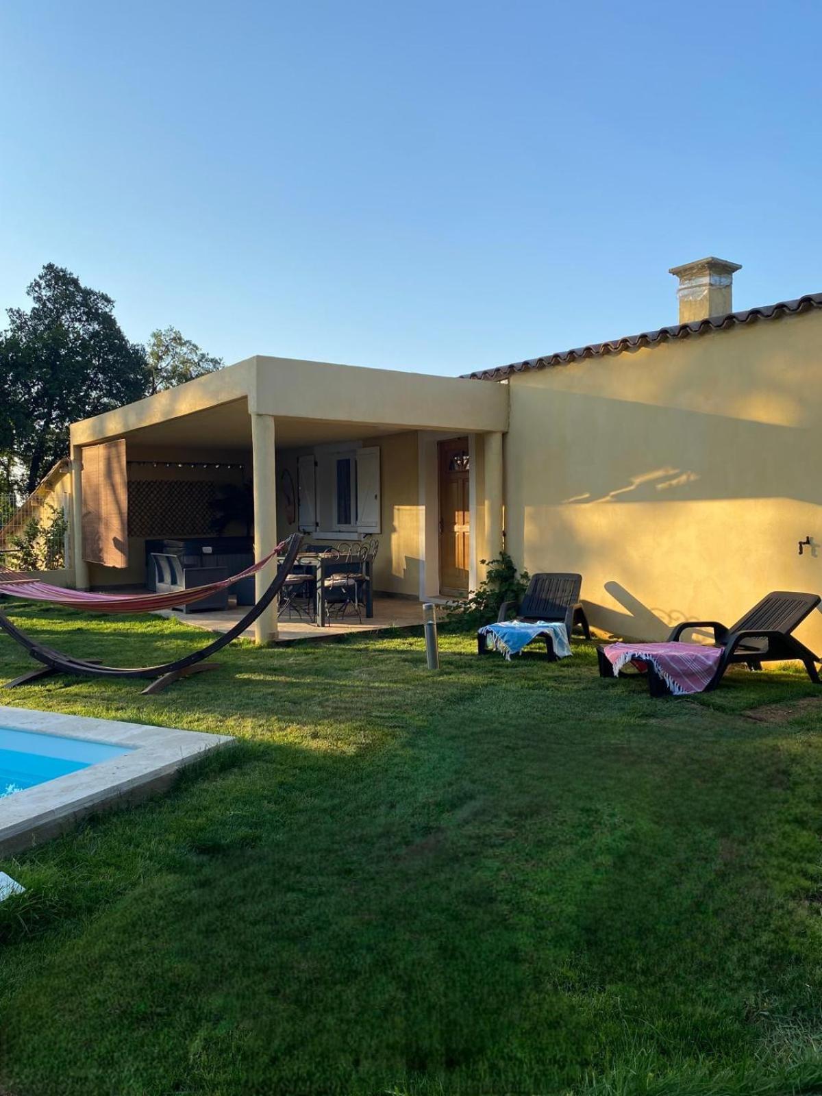 Agreable Rez De Jardin Avec Piscine Et Jacuzzi Leilighet Cervione Eksteriør bilde