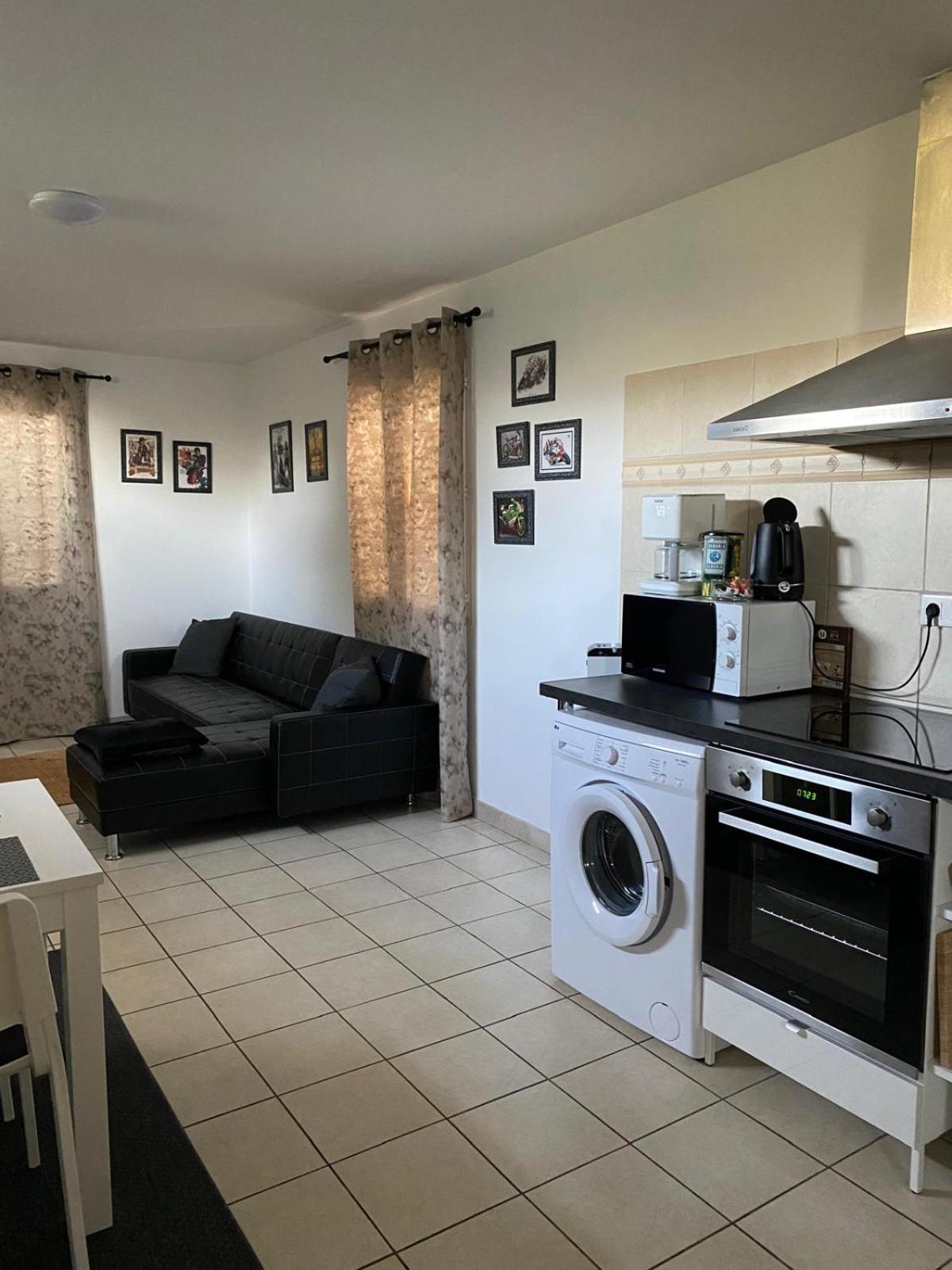 Agreable Rez De Jardin Avec Piscine Et Jacuzzi Leilighet Cervione Eksteriør bilde