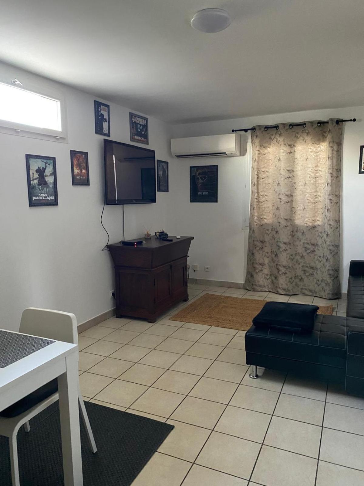 Agreable Rez De Jardin Avec Piscine Et Jacuzzi Leilighet Cervione Eksteriør bilde